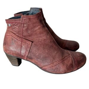 BRAKO ANATOMICS Leather Distressed Booties Faded Burgundy Zipper Studs Size 38